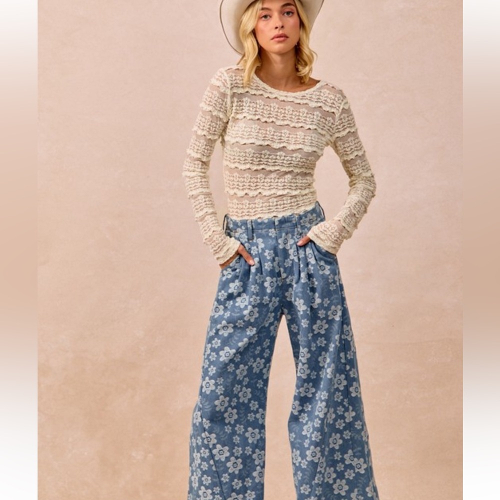 NWT BIBI FLOWER LACE TOP - Picture 6 of 7
